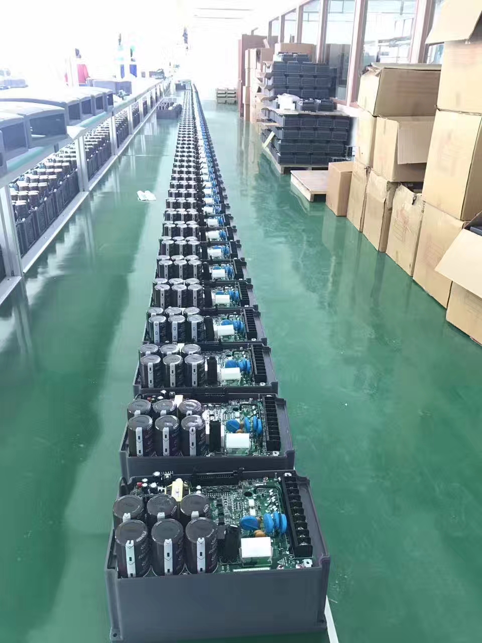 變頻器生產