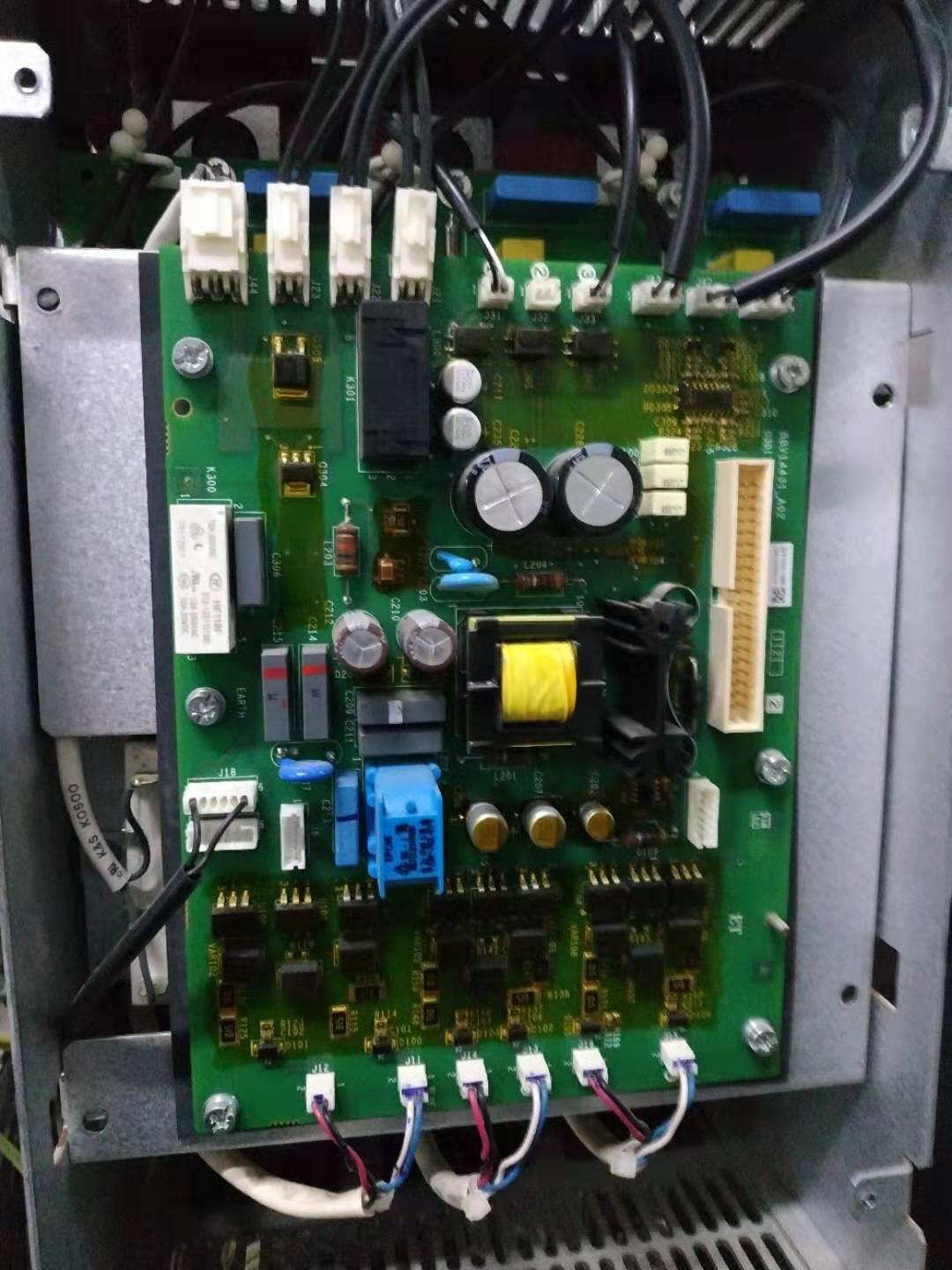 ATS22軟啟動器報OHF故障