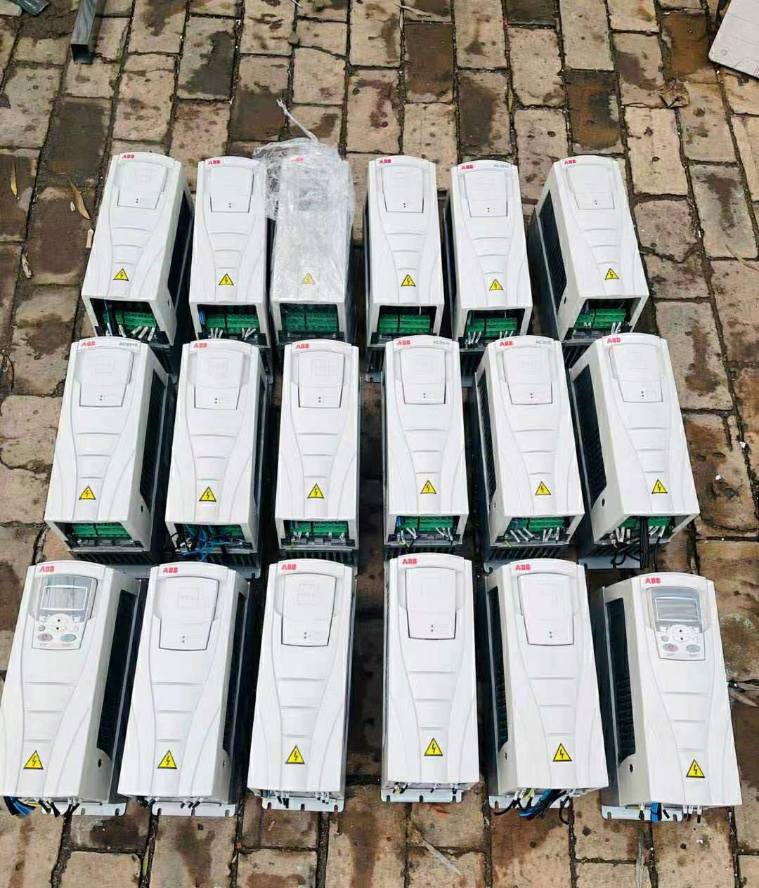 大量二手ABB變頻器